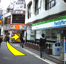 在“FamilyMart”右转